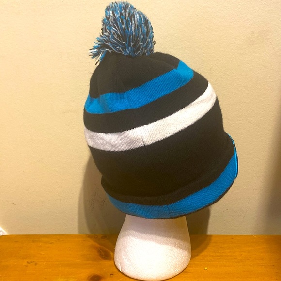 Unisex New Era NFL Licensed Carolina Panthers Beanie w/ Pom Pom - Picture 4 of 11